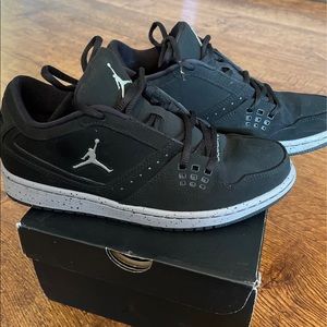 Jordan 1 Flight Low